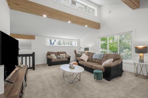 613 Cromwell Avenue, Saint Paul, MN 55104