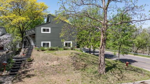 613 Cromwell Avenue, Saint Paul, MN 55104