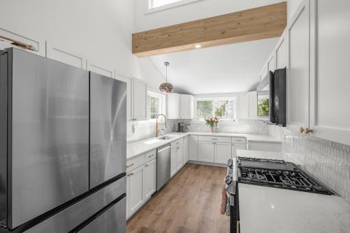 613 Cromwell Avenue, Saint Paul, MN 55104