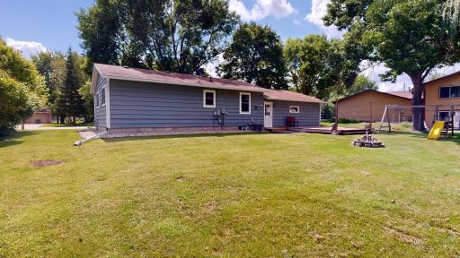2304 3rd Avenue SE, Willmar, MN 56201