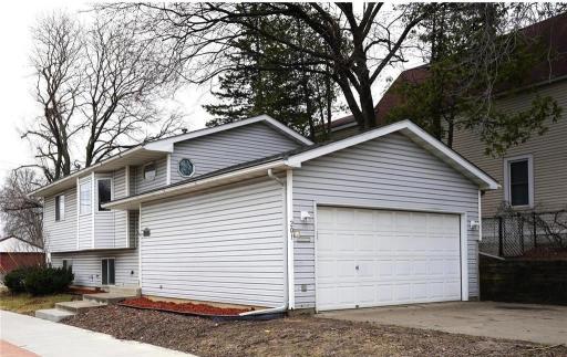 201 15th Avenue S, South Saint Paul, MN 55075