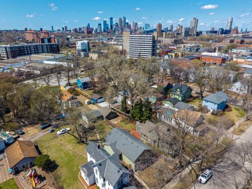 2218 22nd Avenue S, Minneapolis, MN 55404