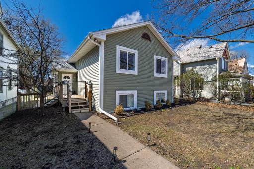 2218 22nd Avenue S, Minneapolis, MN 55404