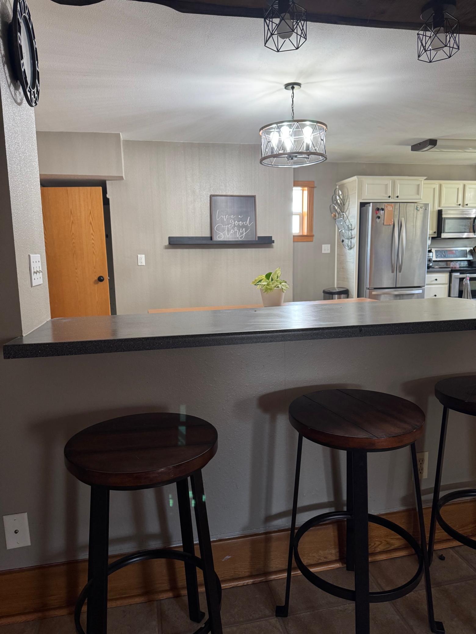 bar area to kitchen.jpg
