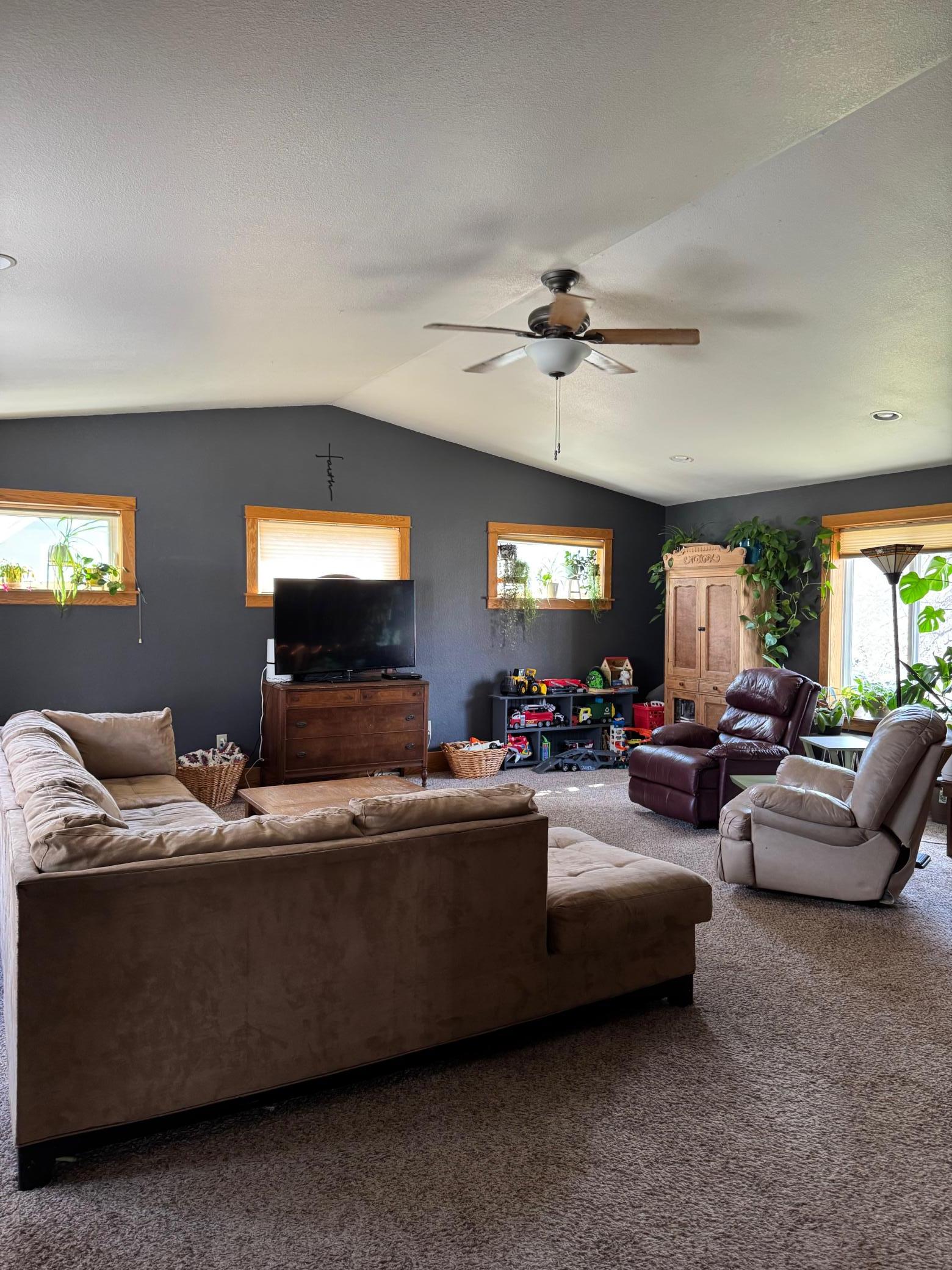 main floor livingroom 4.jpg