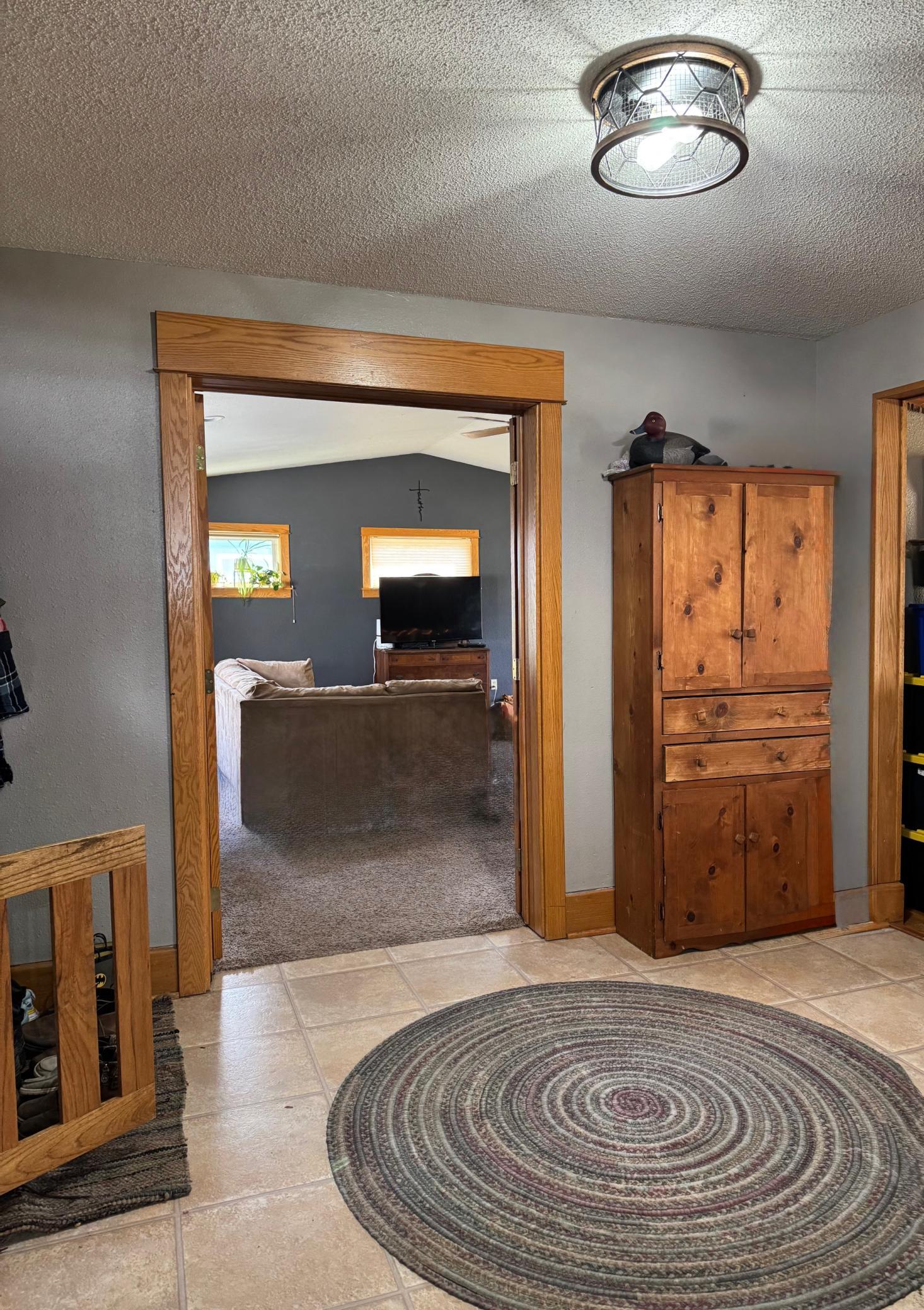 dining to livingroom.jpg