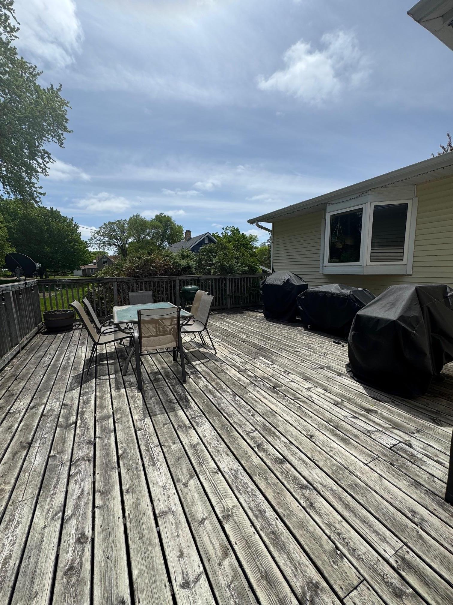 Large deck on back of home.jpg