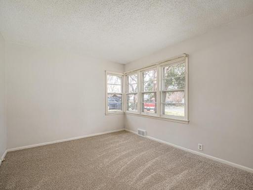8840 1st Avenue S, Minneapolis, MN 55420