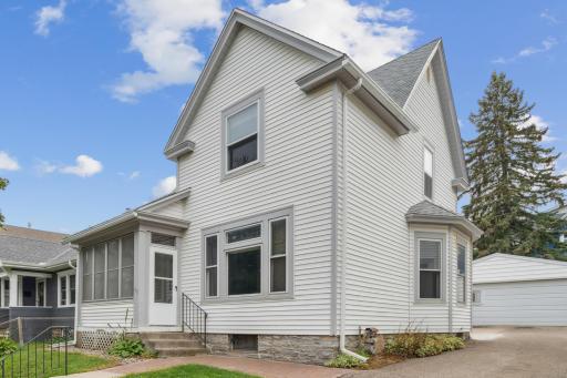 418 Baker Street W, Saint Paul, MN 55107