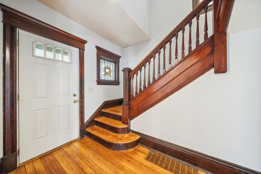418 Baker Street W, Saint Paul, MN 55107