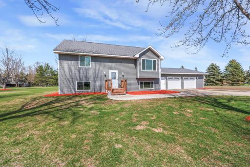 5526 Prairie Grass Drive, Sartell, MN 56377