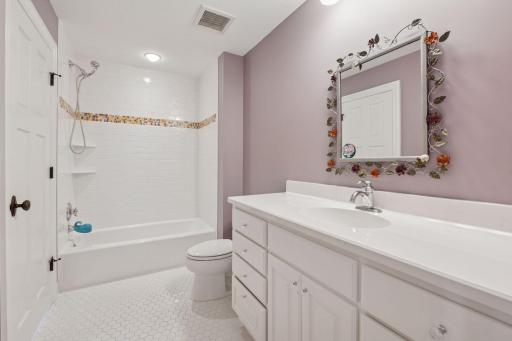 5170 Kelsey Terrace, Edina, MN 55436