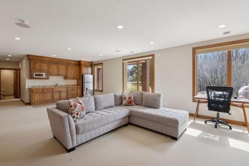 5170 Kelsey Terrace, Edina, MN 55436