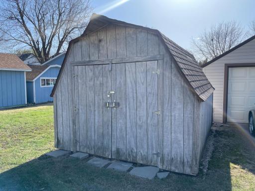301 E 1st Street, Adrian, MN 56110