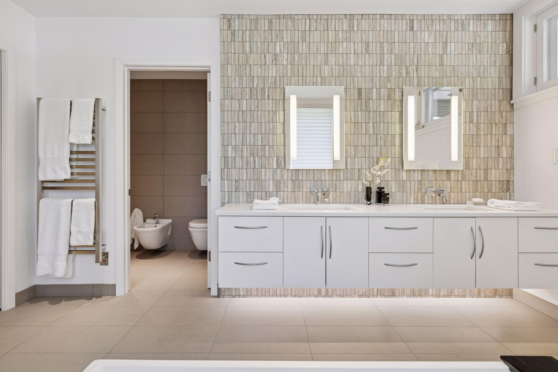 38. Primary Bath.jpg