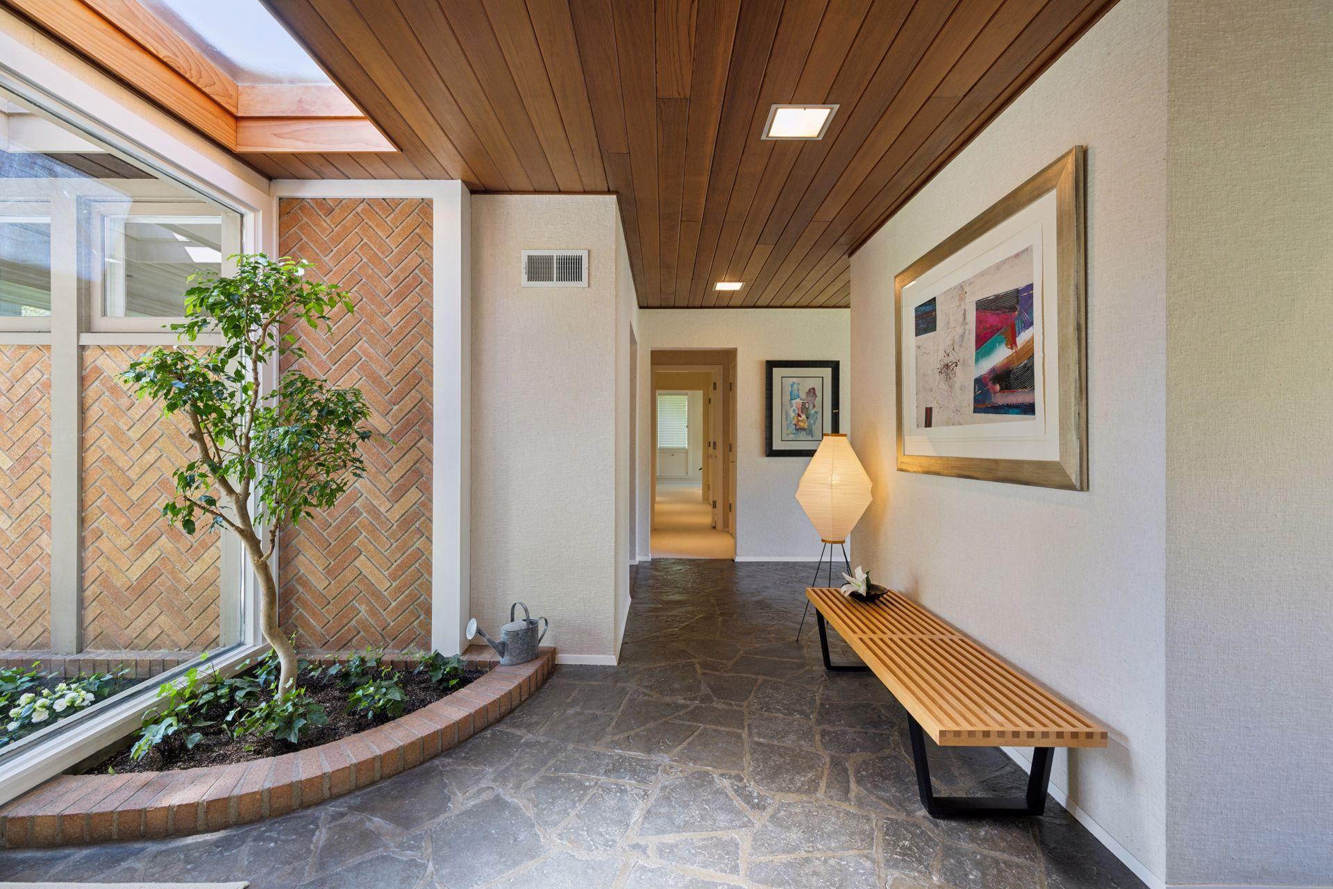 7. Foyer.jpg