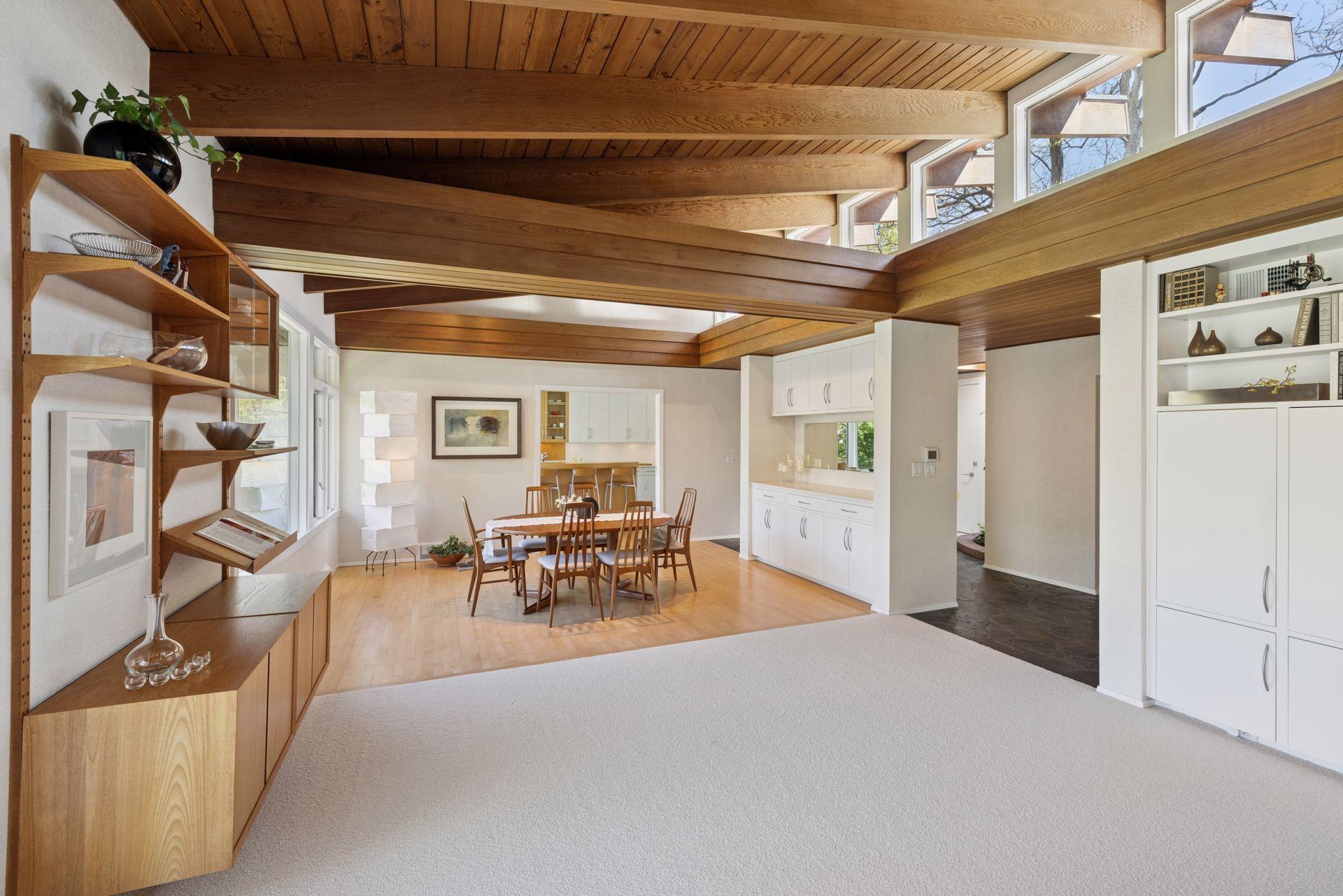 10. Open Floor Plan.jpg