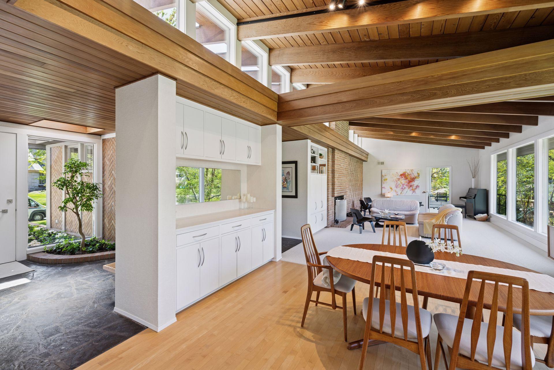 9. Mid Century Architecture.jpg