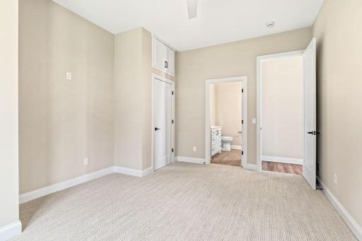 Bedroom 2 to Bathroom 2