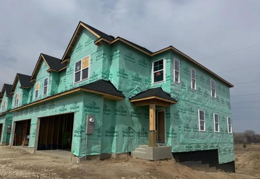 1704 Tyrone Drive, Shakopee, MN 55379