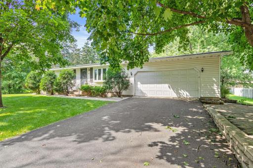 25 105th Avenue NW, Minneapolis, MN 55448