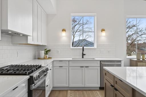 2501 Jansen Avenue, White Bear Lake, MN 55110