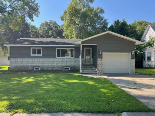 424 E 2nd Street, Litchfield, MN 55355