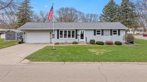 704 S 2nd Street, Marshall, MN 56258