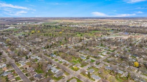 Just a few blocks from the Marshall Golf Club