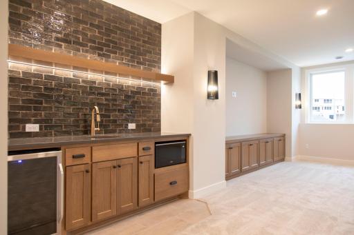 10361 Peony Lane, Maple Grove, MN 55311
