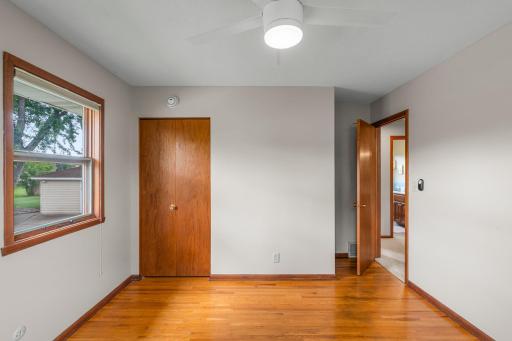 2126 Mapleview Avenue, Saint Paul, MN 55109