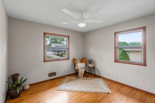 2126 Mapleview Avenue, Saint Paul, MN 55109