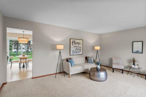 2126 Mapleview Avenue, Saint Paul, MN 55109