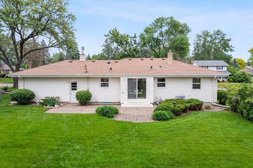 2126 Mapleview Avenue, Saint Paul, MN 55109