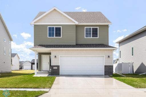7449 18th Street S, Fargo, ND 58104