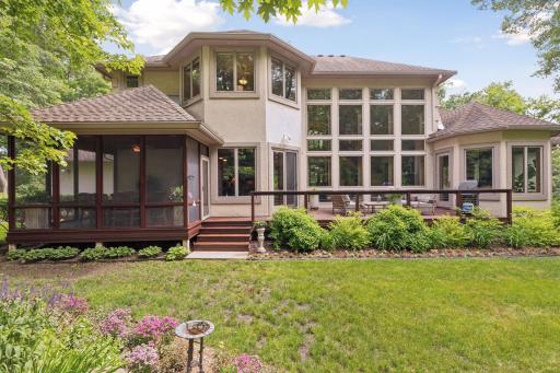 6 Red Forest Way, Saint Paul, MN 55127