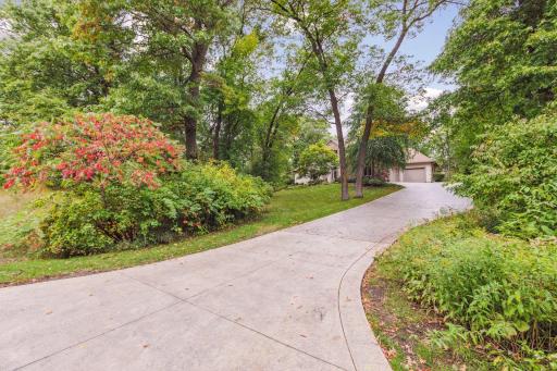 6 Red Forest Way, Saint Paul, MN 55127