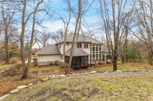 6 Red Forest Way, Saint Paul, MN 55127