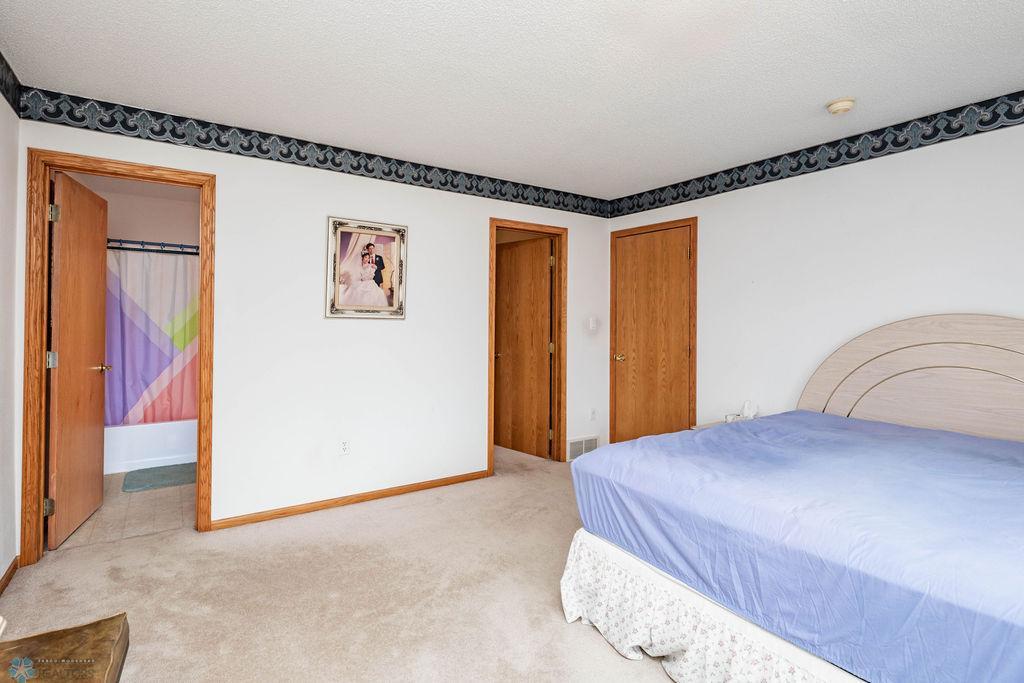 Primary Bath and Walkin Closet