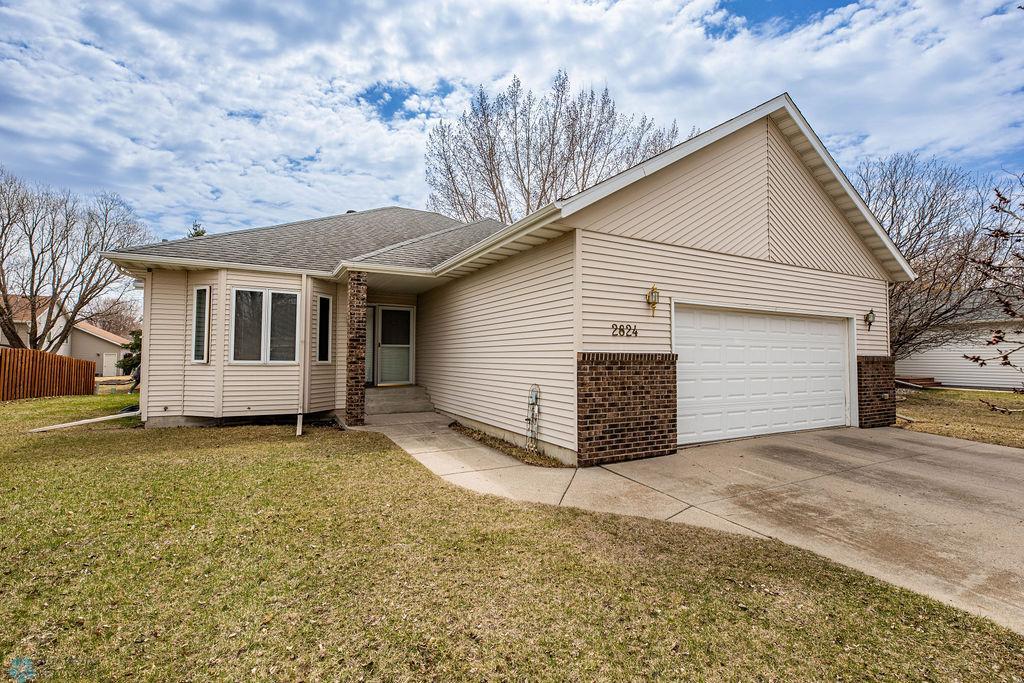 Steel Siding, Extra Wide Garage