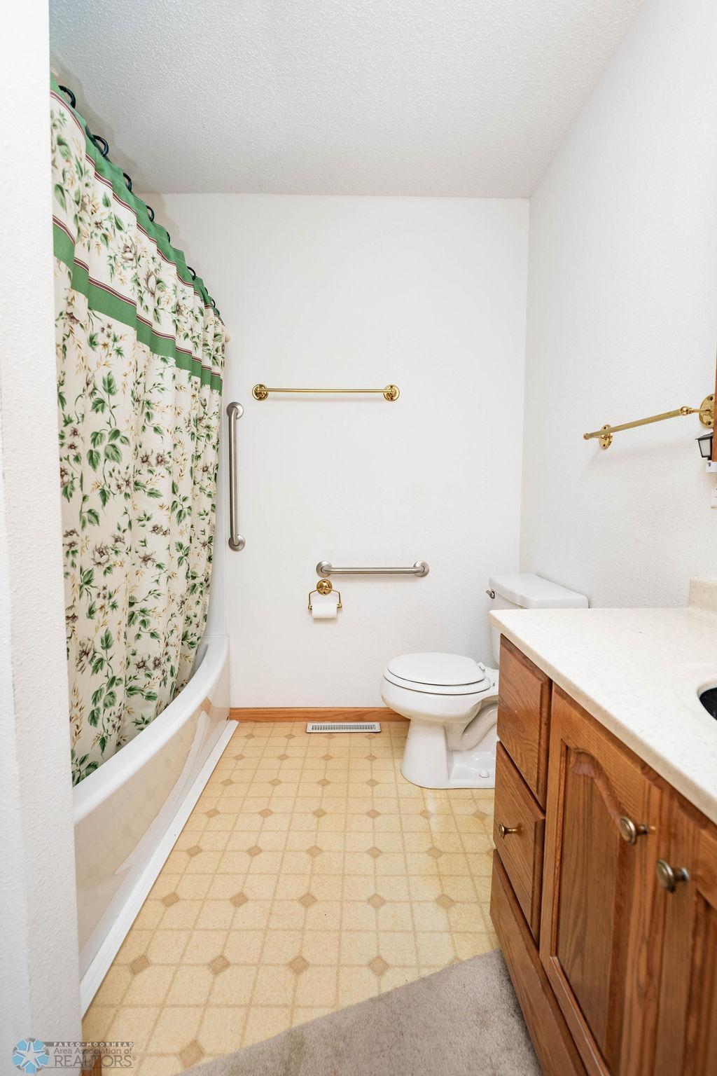Main Floor Full Bathroom