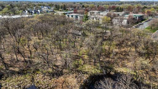 556 County Road C W, Saint Paul, MN 55113