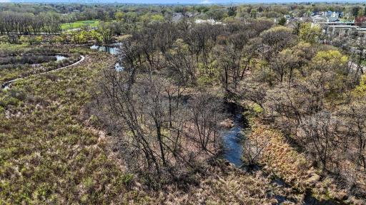 556 County Road C W, Saint Paul, MN 55113
