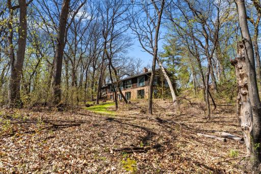 556 County Road C W, Saint Paul, MN 55113