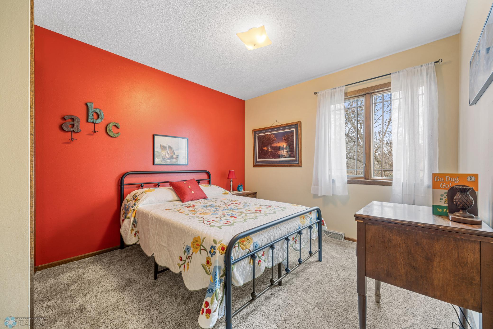 3rd bedroom - upstairs