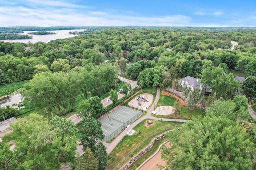 4325 Trillium Lane W, Mound, MN 55364