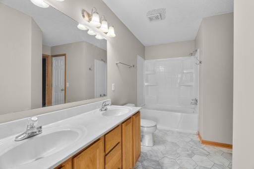 8671 Quarry Ridge Lane, i, Saint Paul, MN 55125