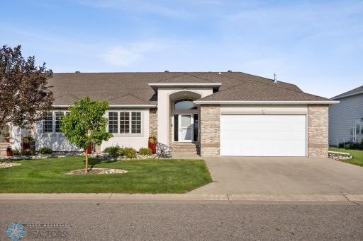 1766 EVERGREEN Way, West Fargo, ND 58078