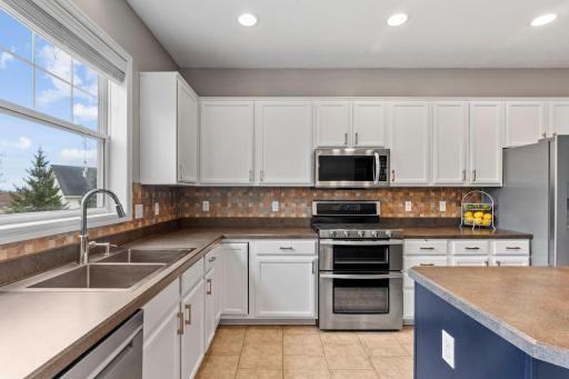 14121 55th Avenue N, Minneapolis, MN 55446