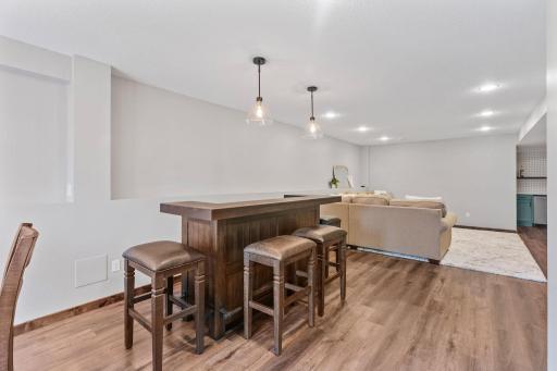 14121 55th Avenue N, Minneapolis, MN 55446
